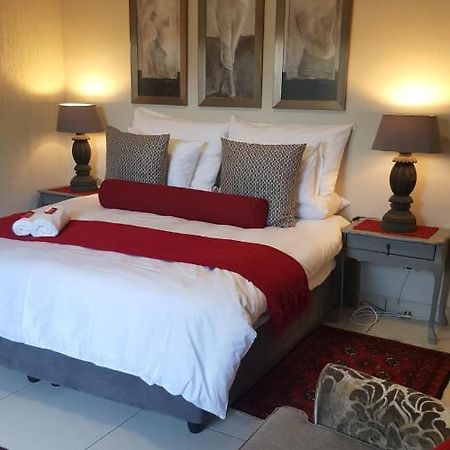 Guest House Frame Ace Bellville Esterno foto