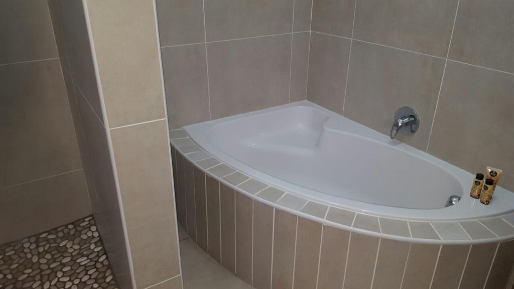 Guest House Frame Ace Bellville Esterno foto