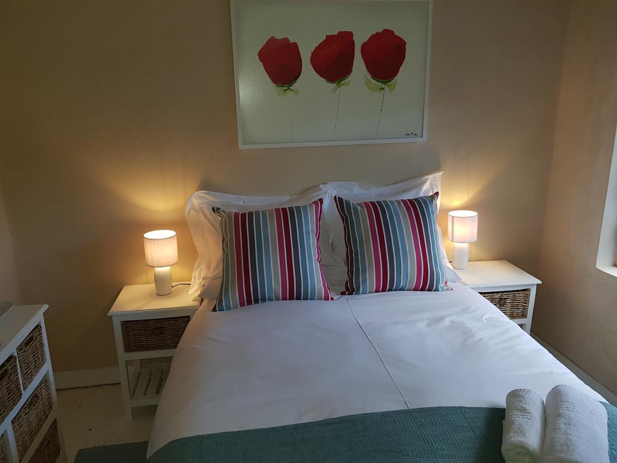 Guest House Frame Ace Bellville Esterno foto