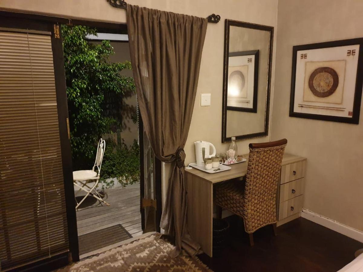 Guest House Frame Ace Bellville Esterno foto