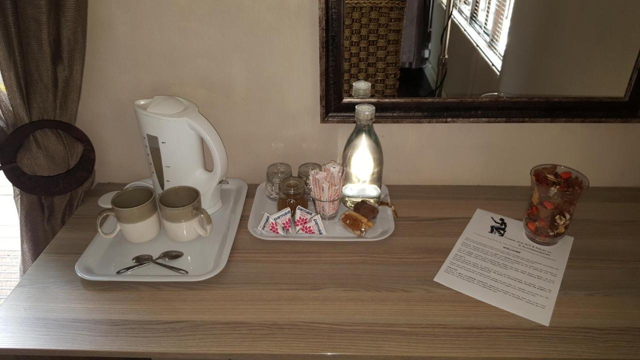 Guest House Frame Ace Bellville Esterno foto