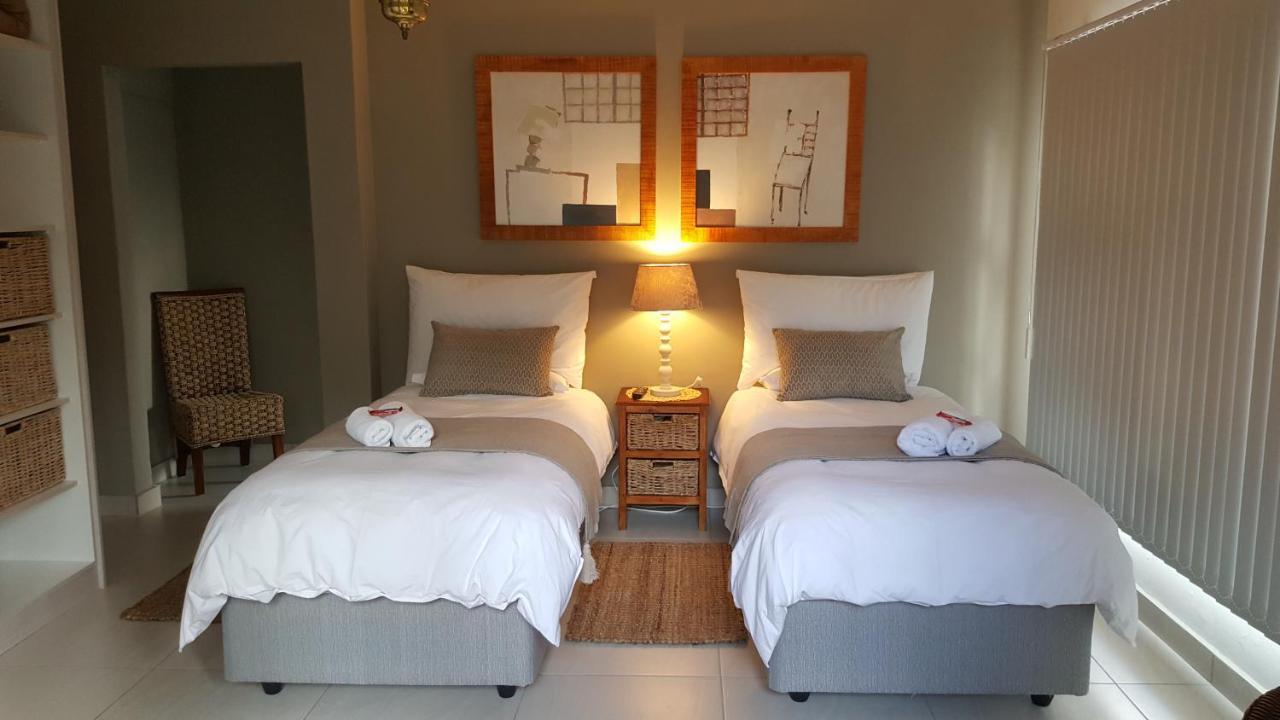 Guest House Frame Ace Bellville Esterno foto