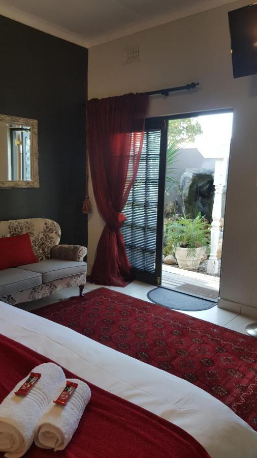 Guest House Frame Ace Bellville Esterno foto