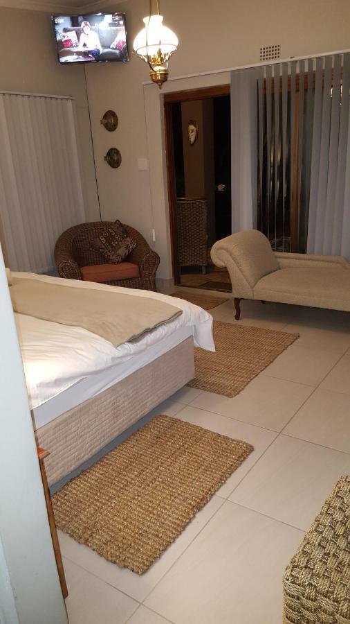 Guest House Frame Ace Bellville Esterno foto